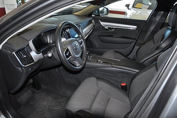 Volvo V90 13 of 14