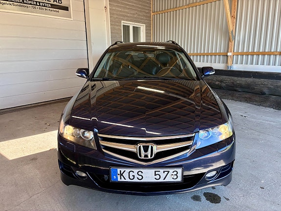 Honda Accord 3 of 5
