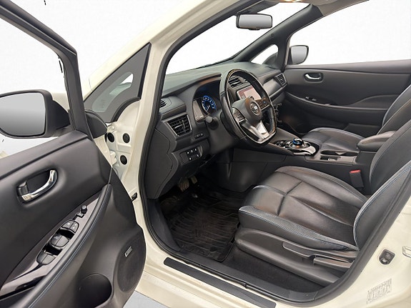 Nissan Leaf 12 of 30