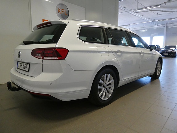 Volkswagen Passat 6 of 26