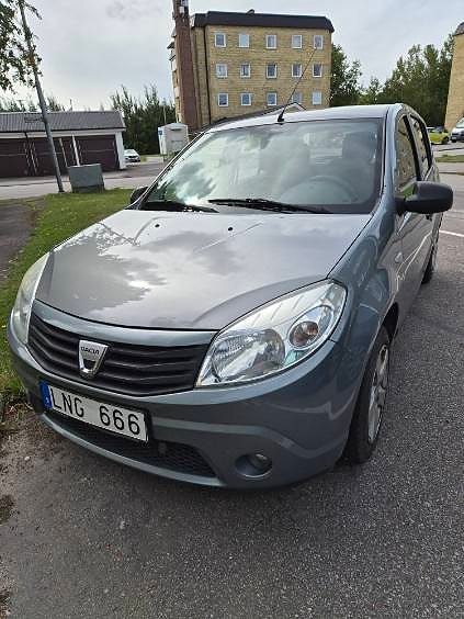 Dacia Sandero 6 of 6