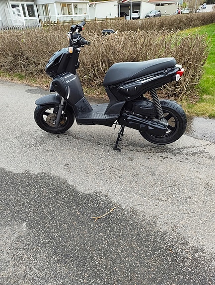 Yamaha Ew50 Slider naked 2 of 5