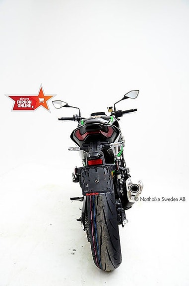 Kawasaki Z900 4 of 10