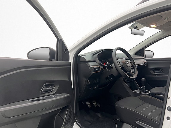 Dacia Sandero 11 of 29