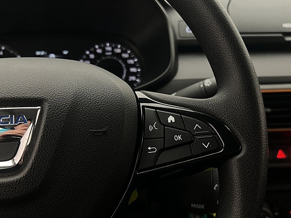 Dacia Sandero 18 of 29