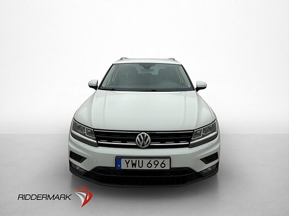Volkswagen Tiguan 2 of 5