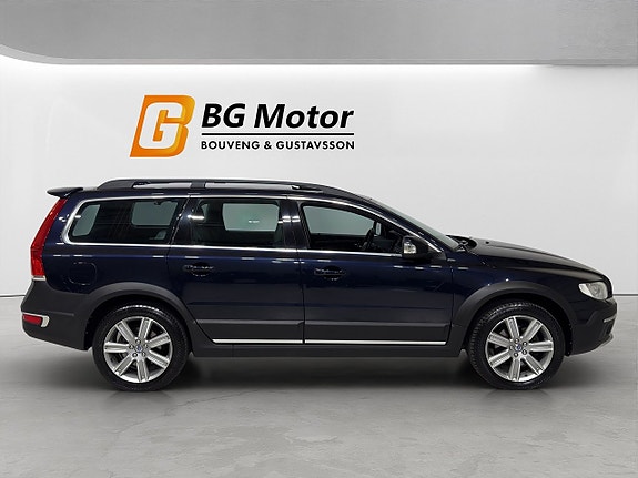 Volvo XC70 3 of 5