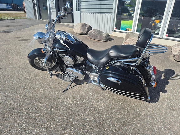 Kawasaki VN 1600 Classic Tourer 4 of 5