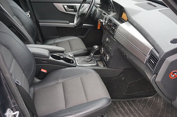 Mercedes-Benz GLK220 15 of 20