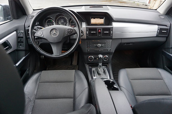 Mercedes-Benz GLK220 6 of 20