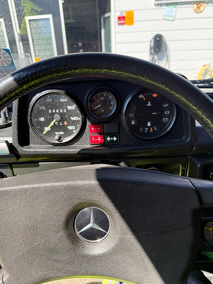 Mercedes-Benz 300 GD 8 of 8