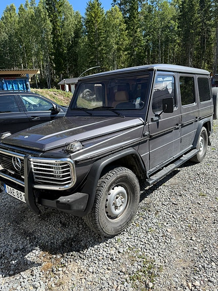 Mercedes-Benz 300 GD 3 of 5