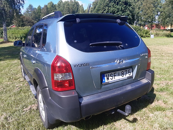 Hyundai Tucson 3 of 3