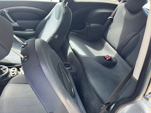 MINI Cooper 18 of 22