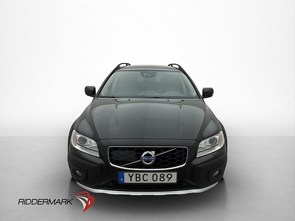 Volvo XC70 2 of 5