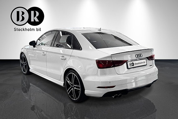 Audi A3 2 of 17