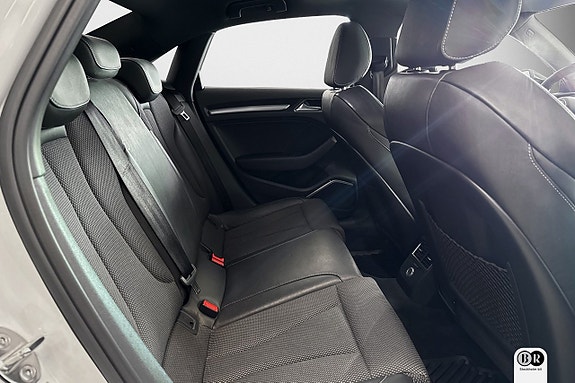 Audi A3 9 of 17