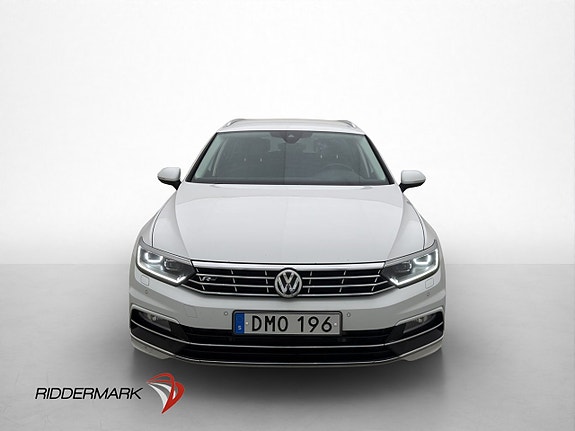 Volkswagen Passat 2 of 30