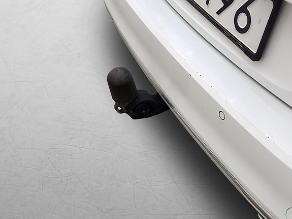 Volkswagen Passat 10 of 30
