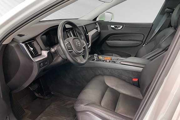 Volvo XC60 7 of 19