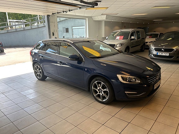 Volvo V60 3 of 5