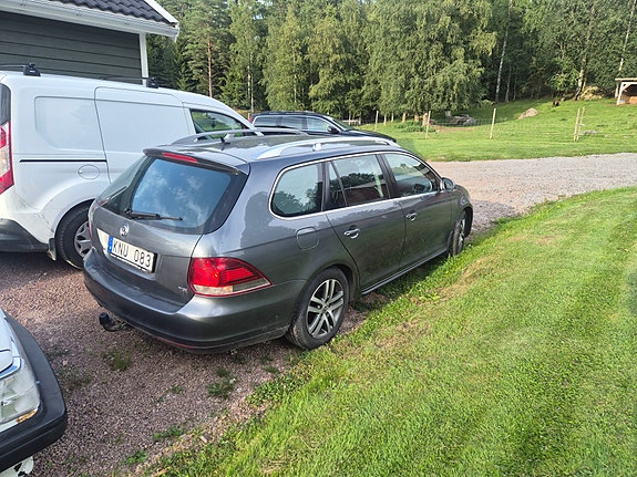 Volkswagen Golf VI 2 of 4