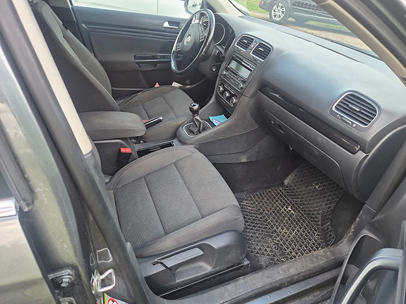 Volkswagen Golf VI 4 of 4