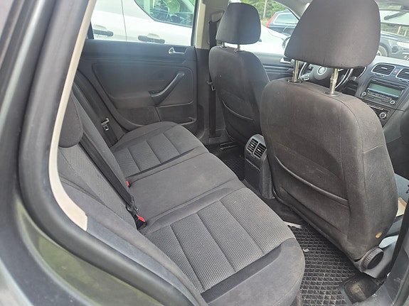 Volkswagen Golf VI 3 of 4