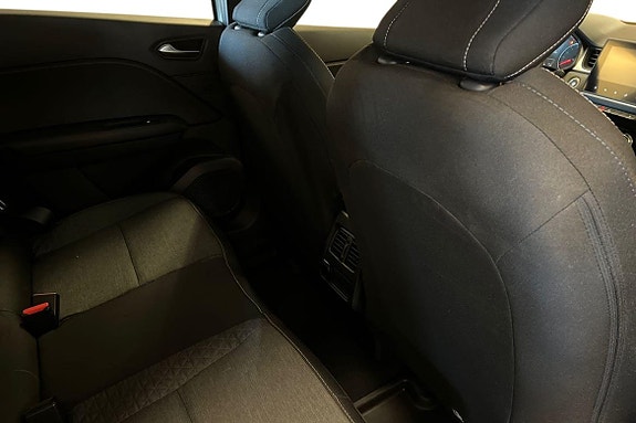 Renault Captur 9 of 21