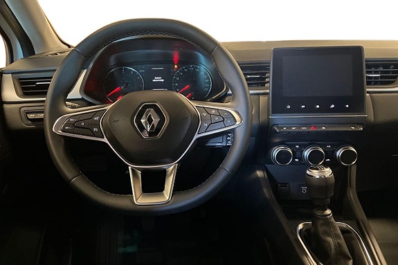 Renault Captur 10 of 21