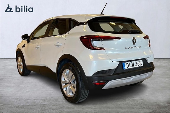 Renault Captur 2 of 5