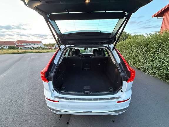 Volvo XC60 9 of 21