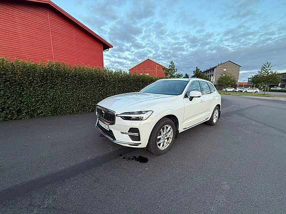 Volvo XC60 3 of 5