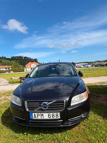 Volvo S80 4 of 5