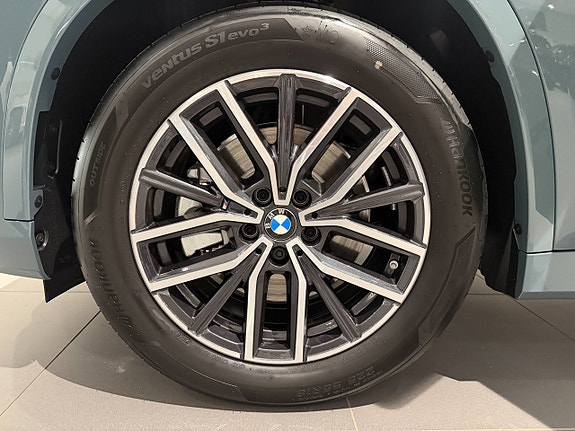 BMW X1 5 of 5