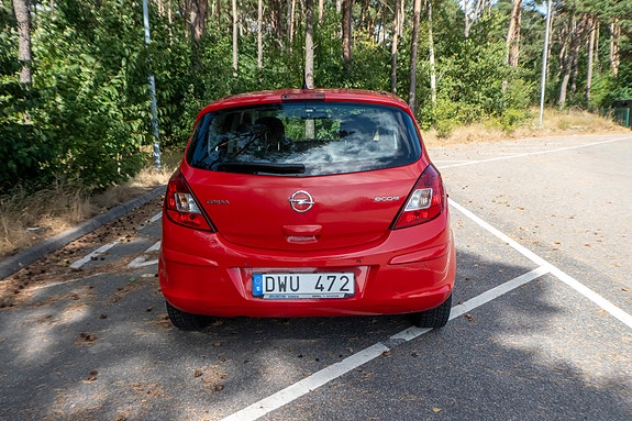 Opel Corsa 2 of 5