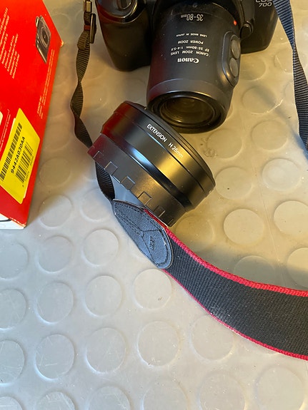 2 st Canon EOS kameror med objektiv, batteri & tillbehör image 4
