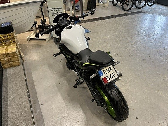 Kawasaki Z 900 5 of 6
