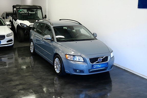 Volvo V50 5 of 5