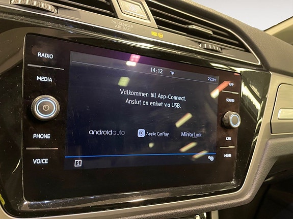 Volkswagen Touran 22 of 26