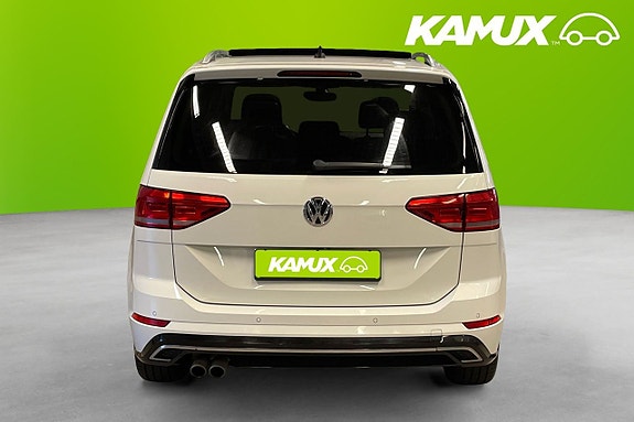 Volkswagen Touran 5 of 26