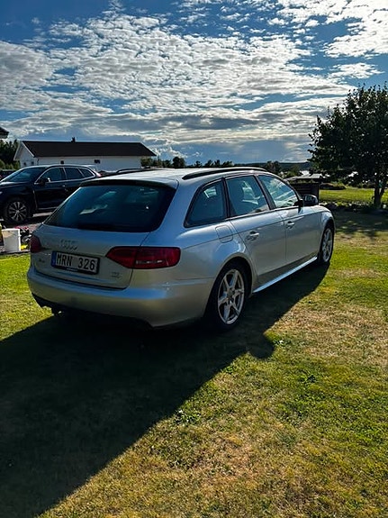 Audi A4 4 of 5