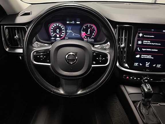Volvo V60 Cross Country 17 of 22