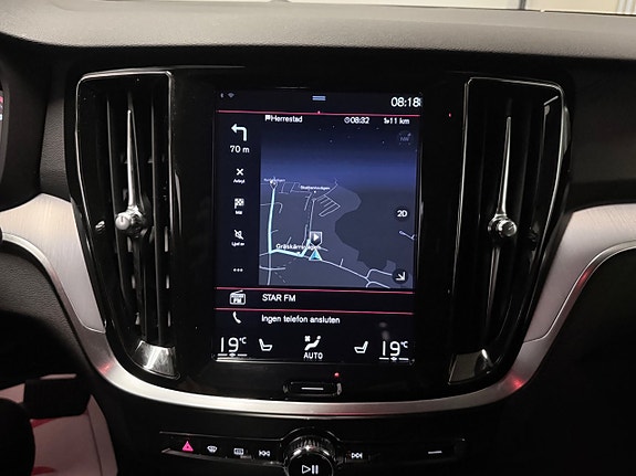 Volvo V60 Cross Country 20 of 22