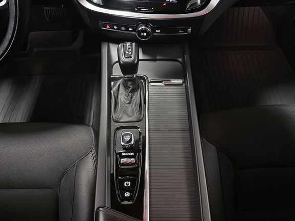 Volvo V60 Cross Country 18 of 22