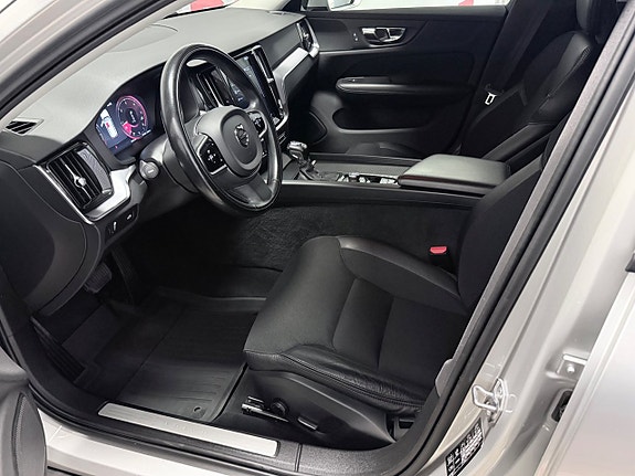 Volvo V60 Cross Country 11 of 22