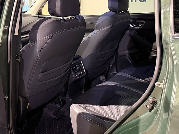 Subaru Forester 9 of 18