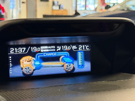 Subaru Forester 6 of 18