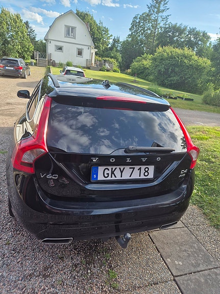 Volvo V60 3 of 5