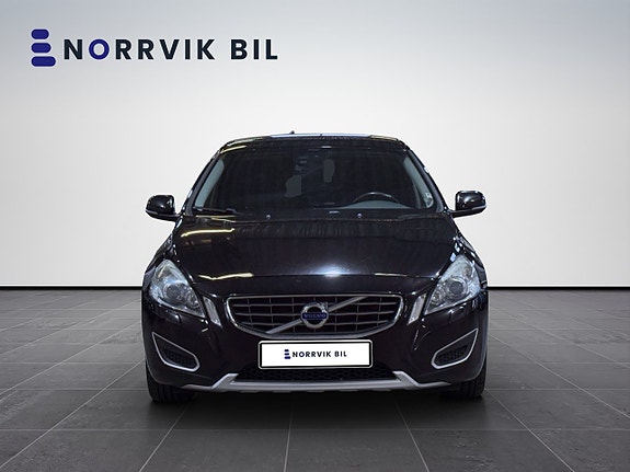Volvo S60 3 of 5